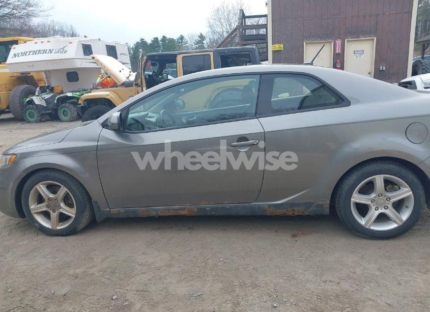 Photo 6 of 2012 Kia Forte KOUP SX (VIN KNAFW6A3XC5638233)