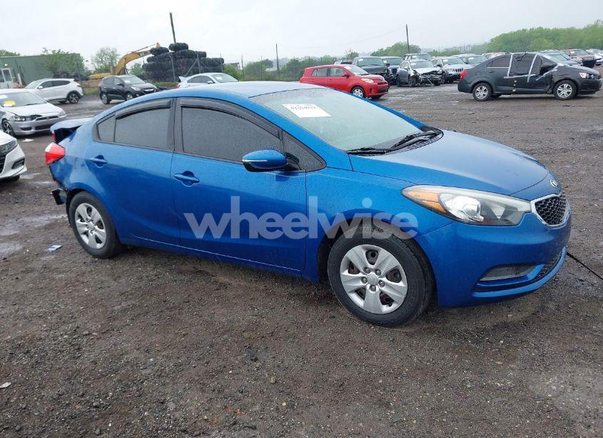 2015 Kia Forte LX (VIN KNAFX4A60F5259581) main photo
