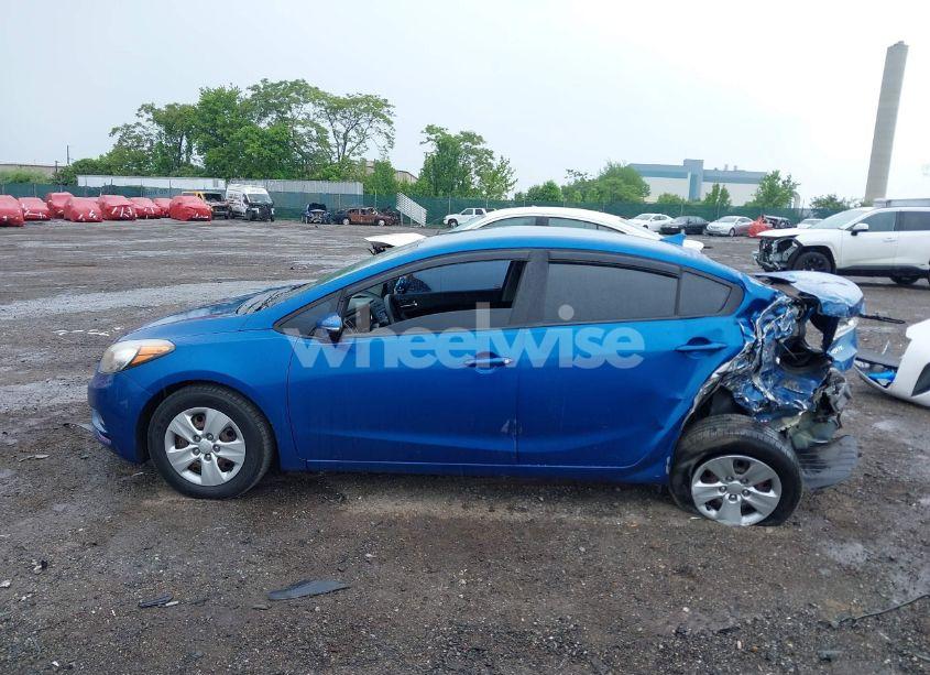 Photo 13 of 2015 Kia Forte LX (VIN KNAFX4A60F5259581)