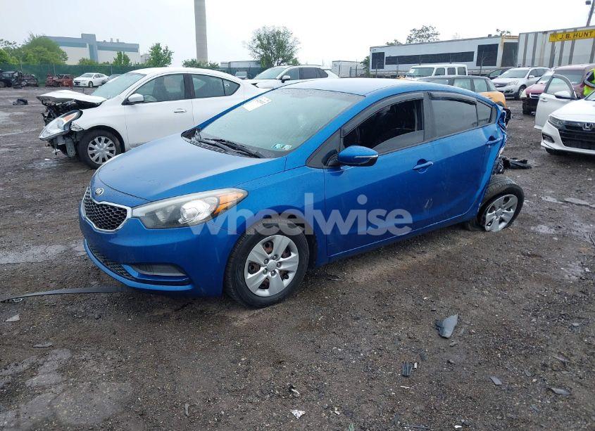 Photo 2 of 2015 Kia Forte LX (VIN KNAFX4A60F5259581)