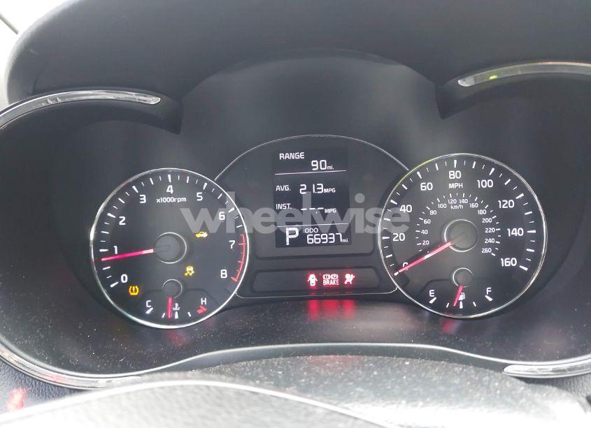 Photo 7 of 2015 Kia Forte LX (VIN KNAFX4A60F5259581)