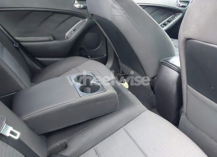 Photo 8 of 2015 Kia Forte LX (VIN KNAFX4A60F5259581)