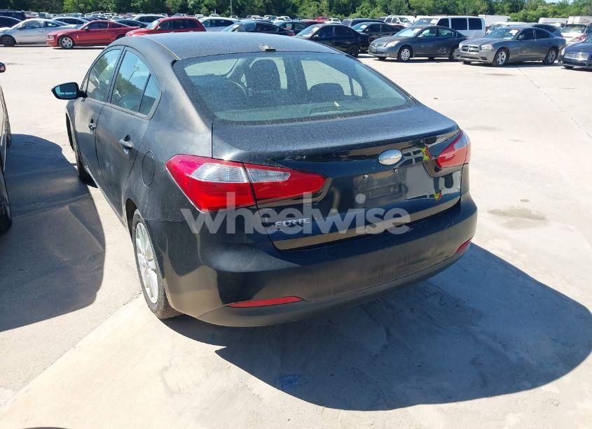 Photo 6 of 2015 Kia Forte LX (VIN KNAFX4A60F5274467)
