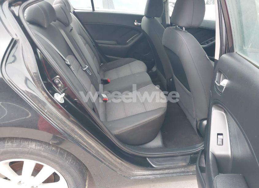 Photo 8 of 2015 Kia Forte LX (VIN KNAFX4A60F5274467)