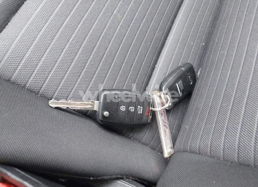 Photo 11 of 2015 Kia Forte LX (VIN KNAFX4A60F5276056)