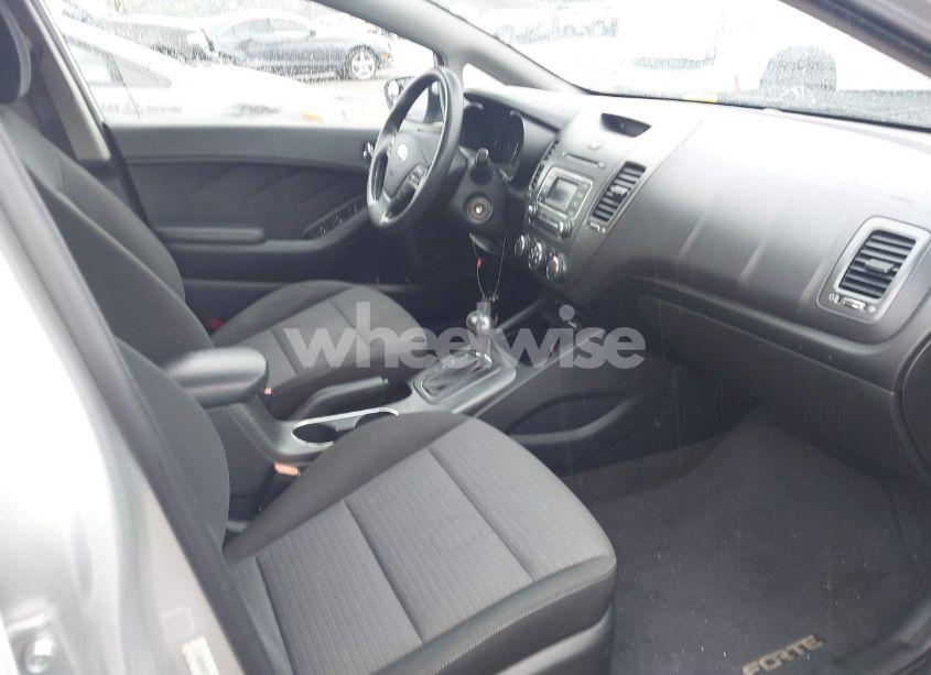 Photo 5 of 2015 Kia Forte LX (VIN KNAFX4A60F5276056)