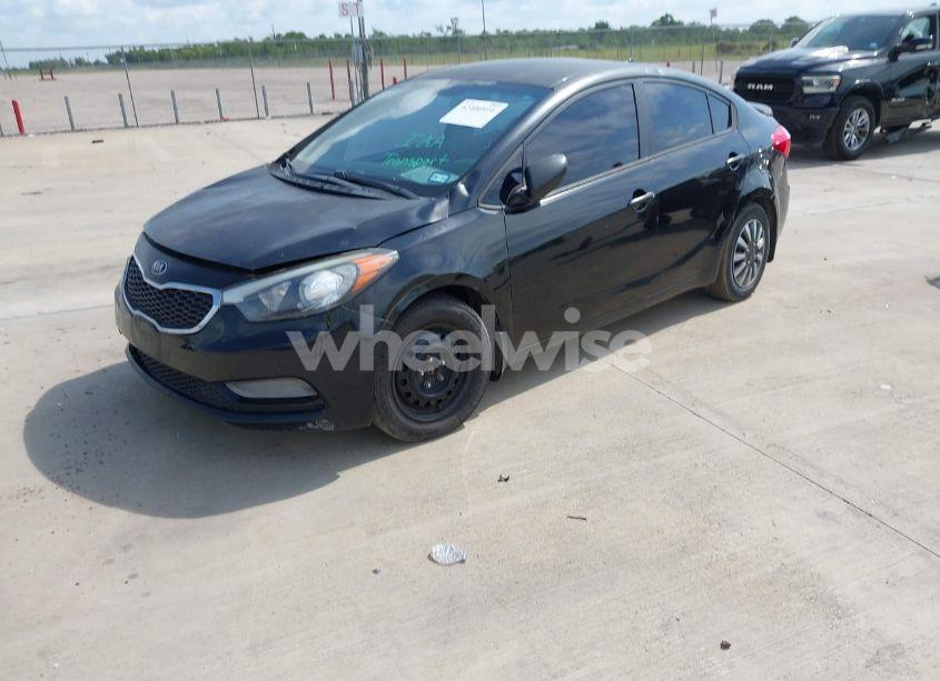 Photo 2 of 2015 Kia Forte LX (VIN KNAFX4A60F5376478)