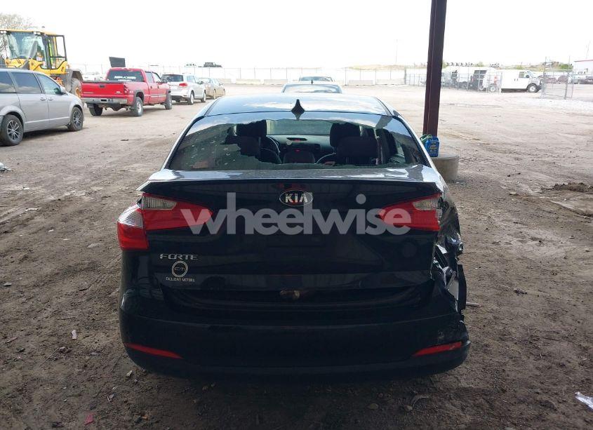 Photo 12 of 2015 Kia Forte LX (VIN KNAFX4A60F5420401)