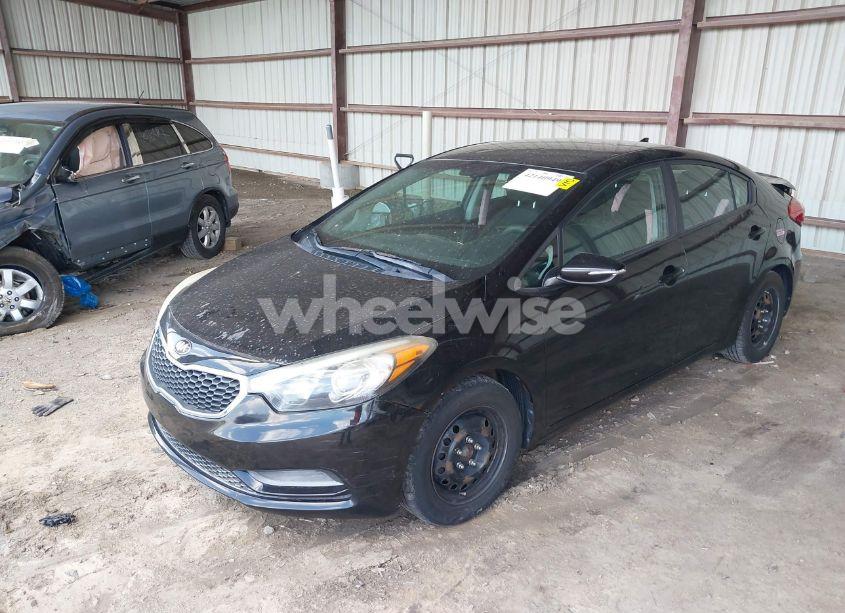 Photo 2 of 2015 Kia Forte LX (VIN KNAFX4A60F5420401)