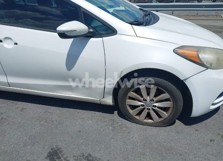 Photo 12 of 2014 Kia Forte LX (VIN KNAFX4A61E5055158)