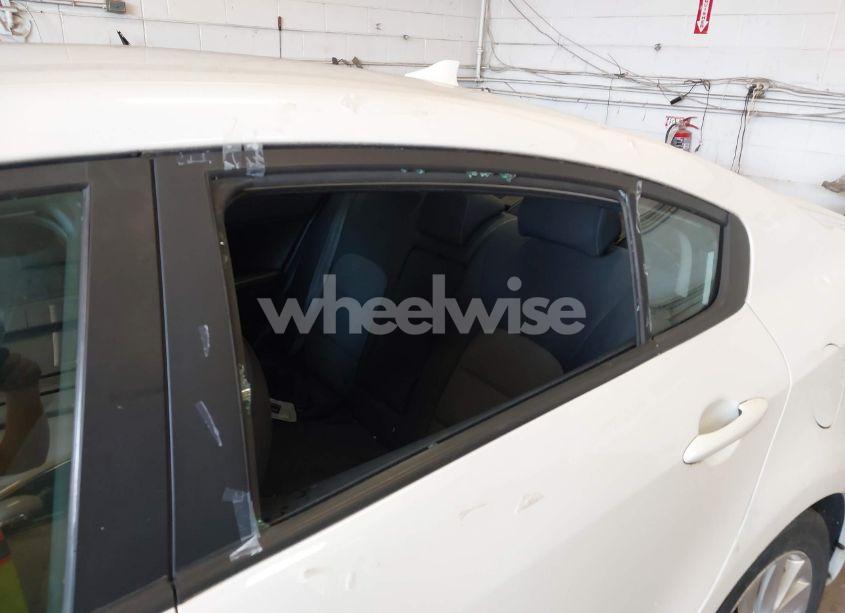 Photo 13 of 2014 Kia Forte LX (VIN KNAFX4A61E5098902)