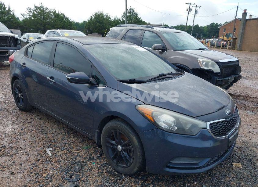 2015 Kia Forte LX (VIN KNAFX4A62F5362405) main photo