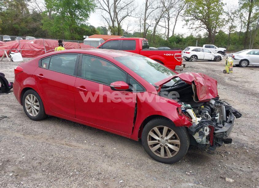 2015 Kia Forte LX (VIN KNAFX4A62F5417161) main photo