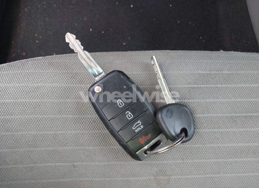 Photo 11 of 2015 Kia Forte LX (VIN KNAFX4A62F5417161)