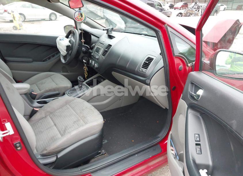 Photo 5 of 2015 Kia Forte LX (VIN KNAFX4A62F5417161)