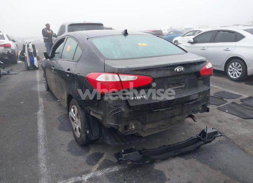 Photo 3 of 2016 Kia Forte LX (VIN KNAFX4A62G5532666)