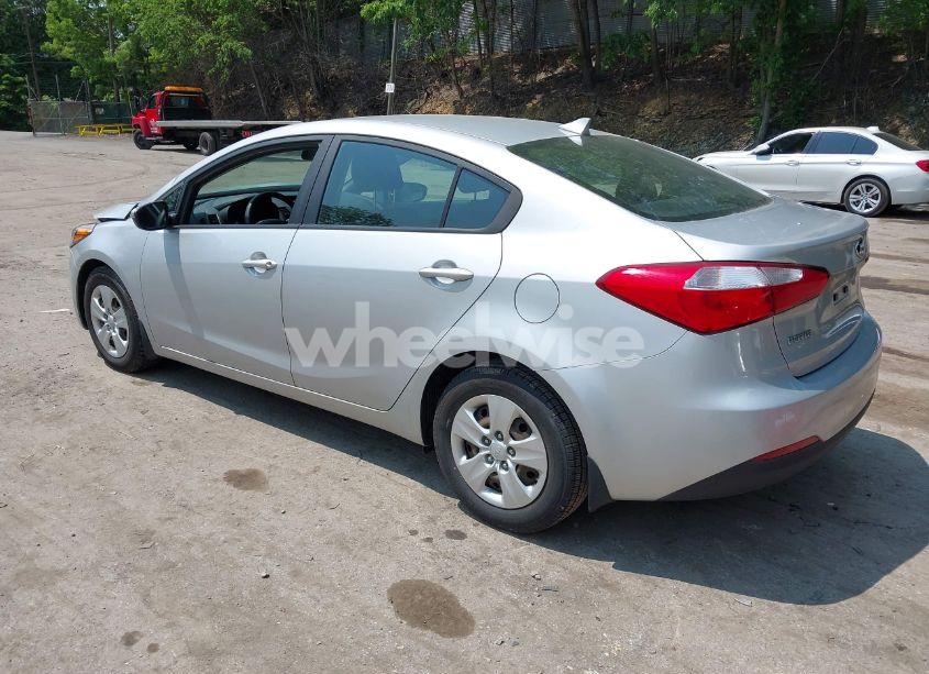 Photo 3 of 2015 Kia Forte LX (VIN KNAFX4A63F5374935)