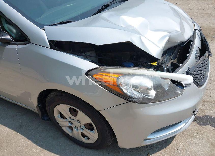 Photo 6 of 2015 Kia Forte LX (VIN KNAFX4A63F5374935)