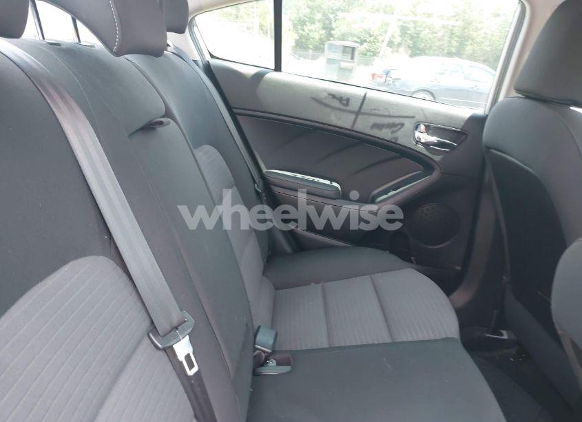 Photo 8 of 2016 Kia Forte LX (VIN KNAFX4A63G5596375)