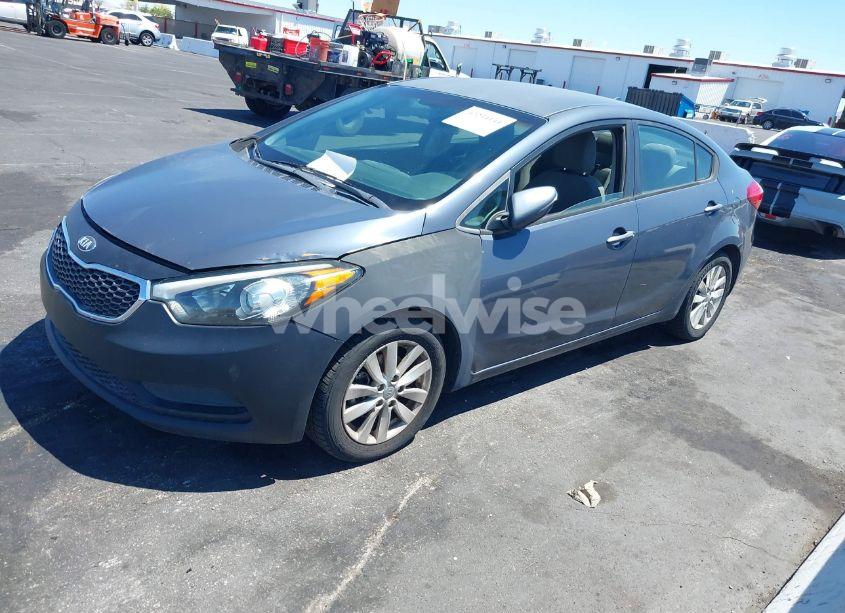 Photo 2 of 2014 Kia Forte LX (VIN KNAFX4A64E5080300)