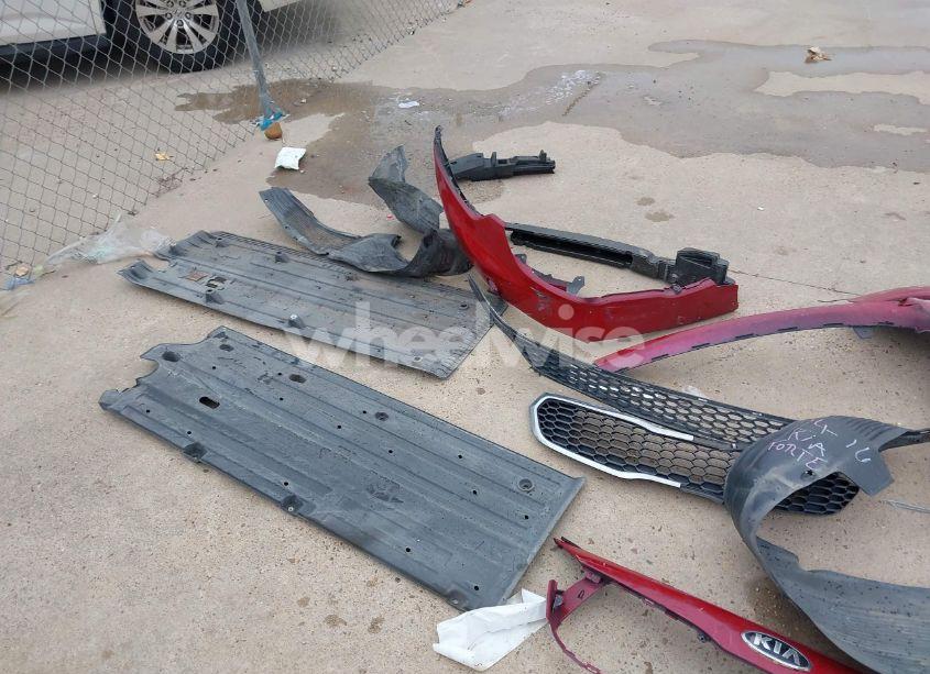 Photo 18 of 2014 Kia Forte LX (VIN KNAFX4A64E5174757)