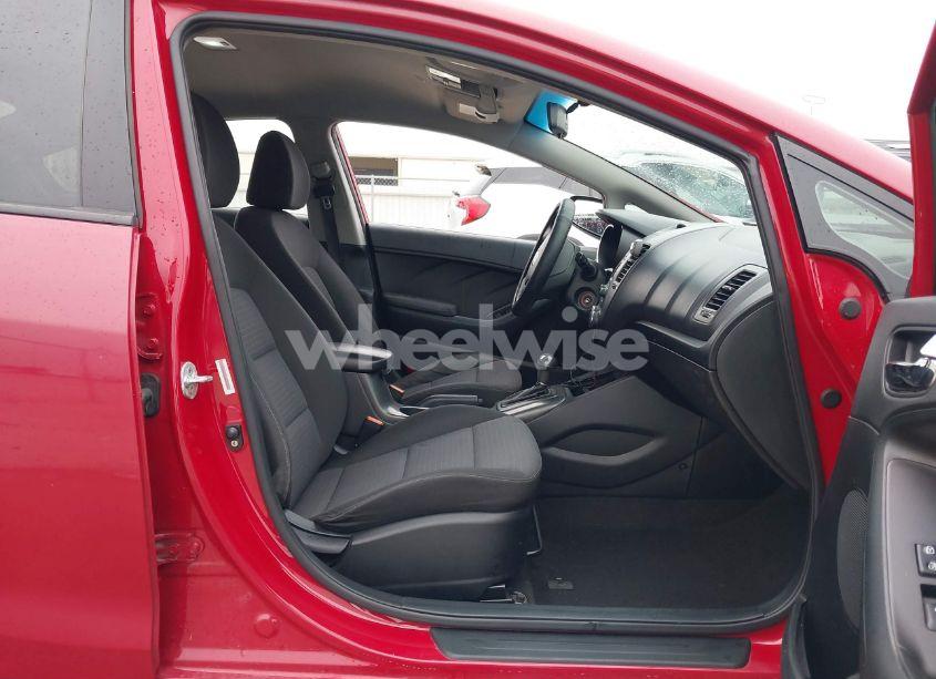 Photo 5 of 2014 Kia Forte LX (VIN KNAFX4A64E5174757)