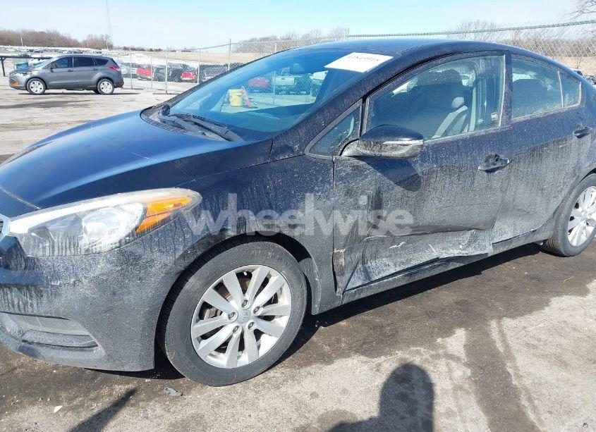 Photo 6 of 2016 Kia Forte LX (VIN KNAFX4A64G5504271)