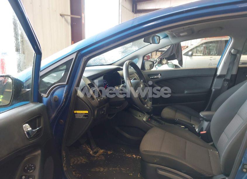 Photo 5 of 2014 Kia Forte LX (VIN KNAFX4A65E5208477)