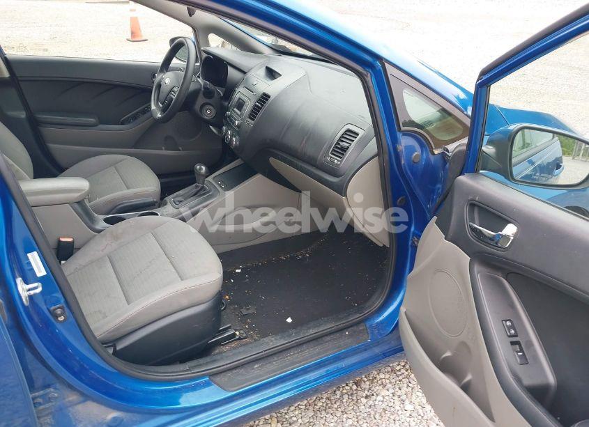 Photo 5 of 2014 Kia Forte LX (VIN KNAFX4A65E5223755)