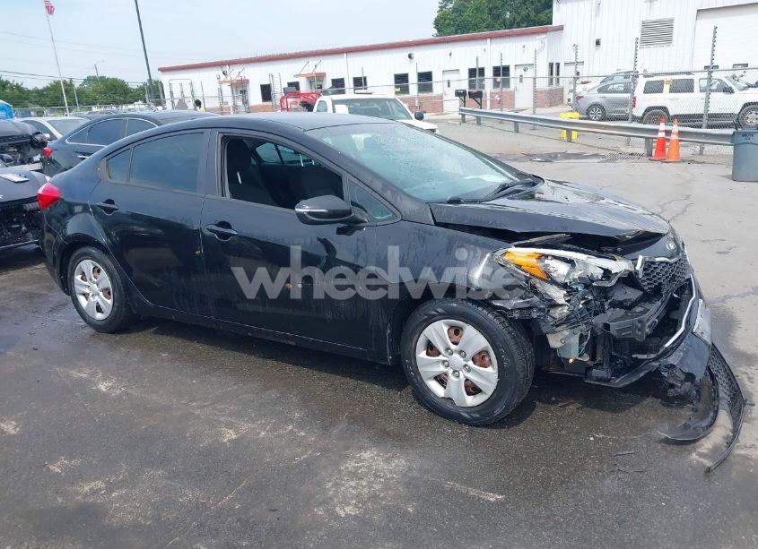 Photo 13 of 2015 Kia Forte LX (VIN KNAFX4A65F5263917)