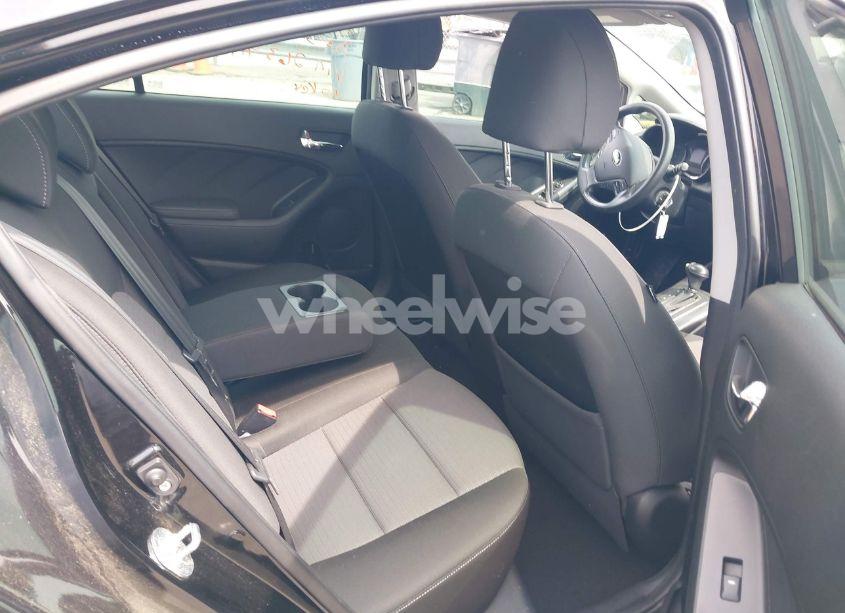 Photo 8 of 2015 Kia Forte LX (VIN KNAFX4A65F5263917)