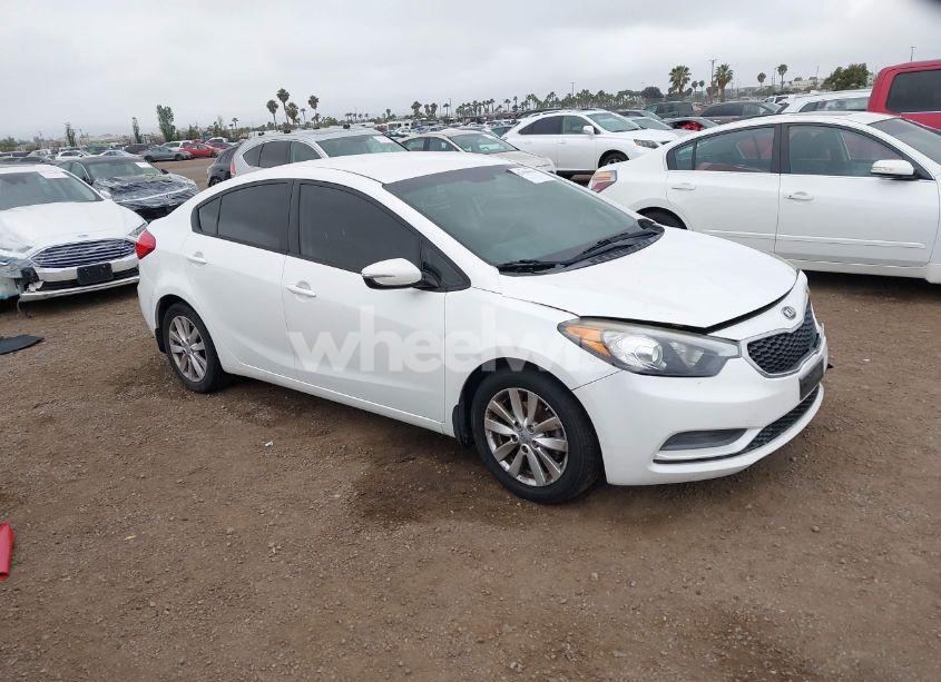 2015 Kia Forte LX (VIN KNAFX4A65F5278143) main photo