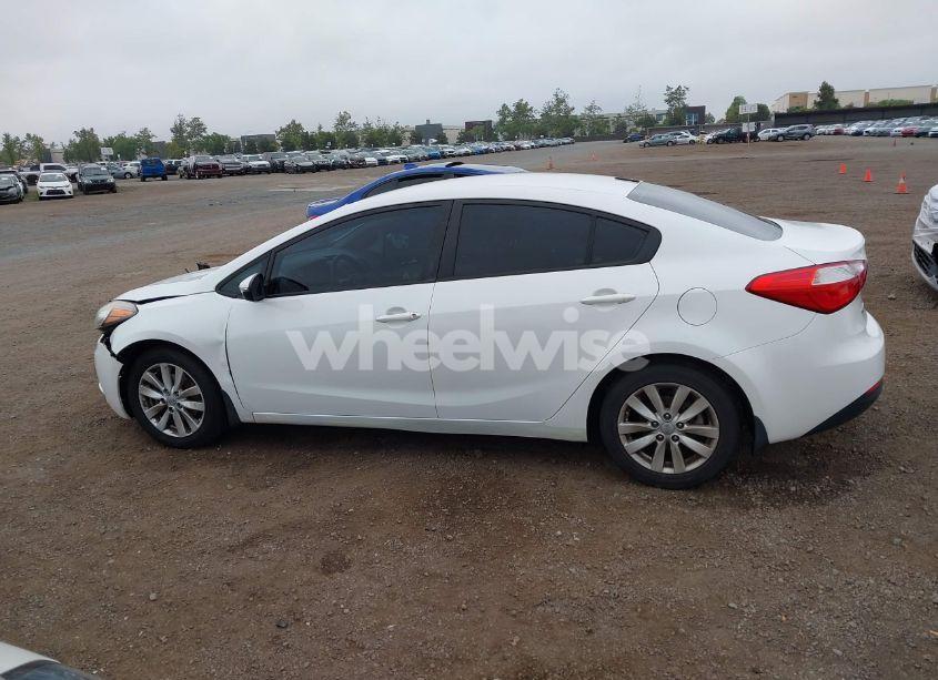 Photo 14 of 2015 Kia Forte LX (VIN KNAFX4A65F5278143)