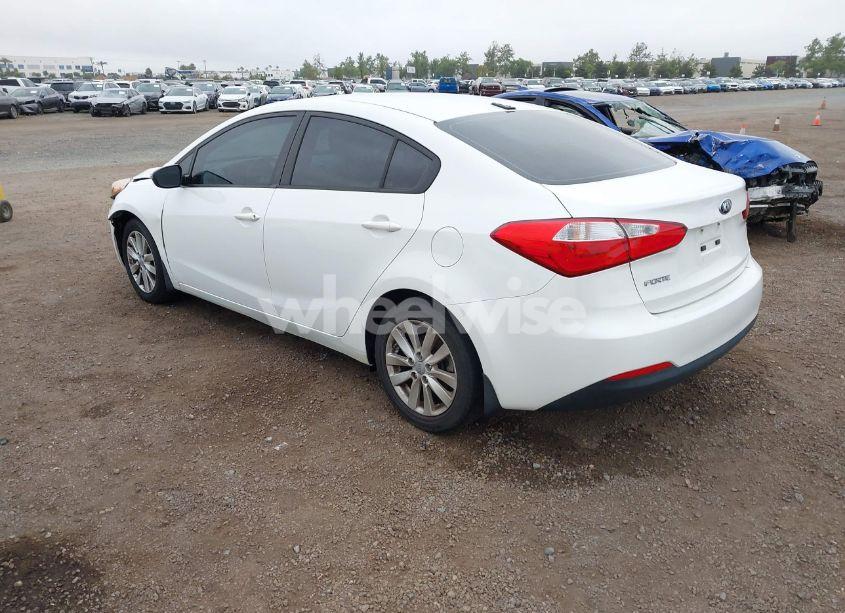 Photo 3 of 2015 Kia Forte LX (VIN KNAFX4A65F5278143)