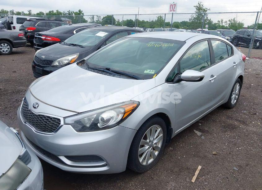 Photo 2 of 2016 Kia Forte LX (VIN KNAFX4A65G5476917)
