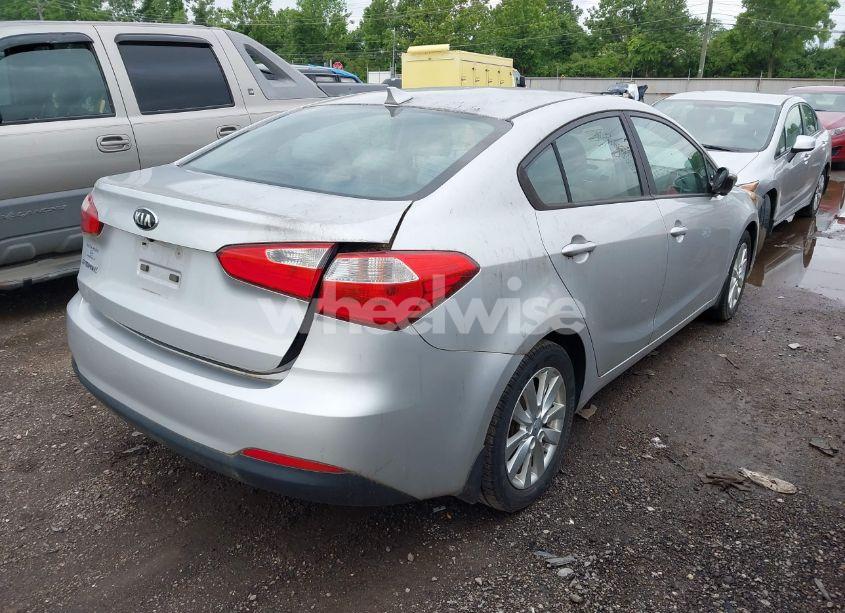 Photo 4 of 2016 Kia Forte LX (VIN KNAFX4A65G5476917)
