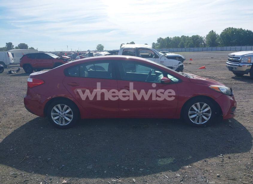 Photo 13 of 2016 Kia Forte LX (VIN KNAFX4A65G5542771)