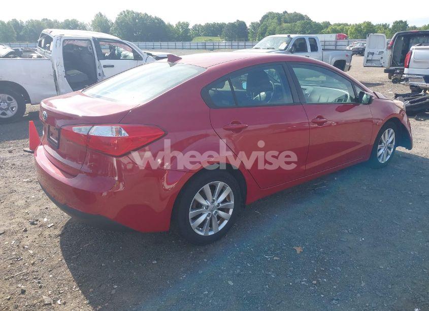 Photo 4 of 2016 Kia Forte LX (VIN KNAFX4A65G5542771)