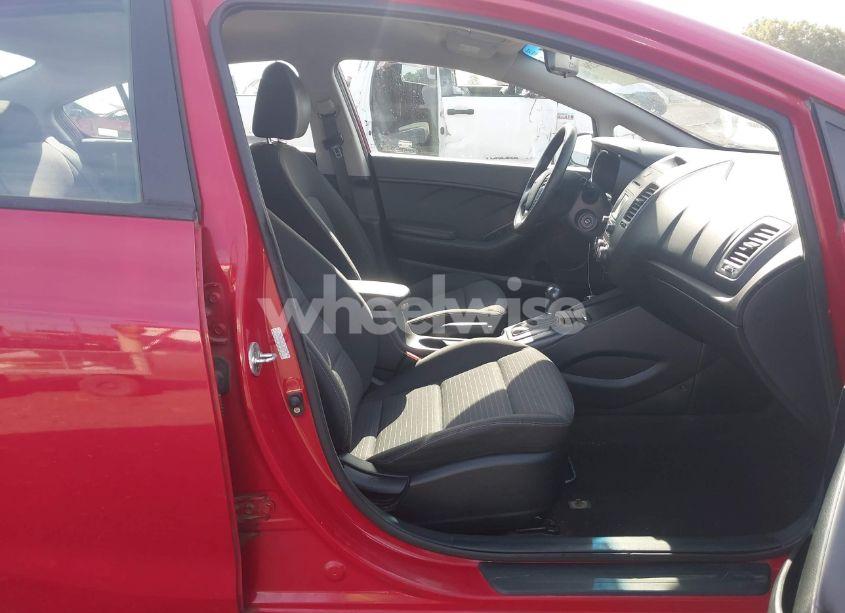 Photo 5 of 2016 Kia Forte LX (VIN KNAFX4A65G5542771)