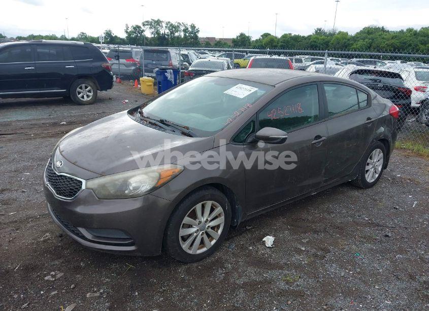 Photo 2 of 2014 Kia Forte LX (VIN KNAFX4A66E5092318)