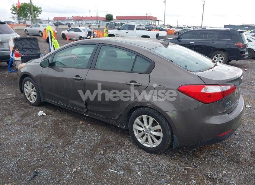 Photo 3 of 2014 Kia Forte LX (VIN KNAFX4A66E5092318)