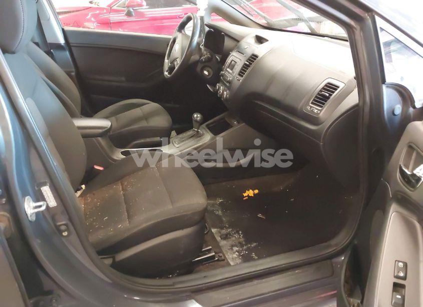 Photo 5 of 2014 Kia Forte LX (VIN KNAFX4A66E5093789)