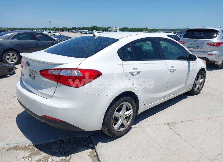 Photo 4 of 2015 Kia Forte LX (VIN KNAFX4A66F5340908)