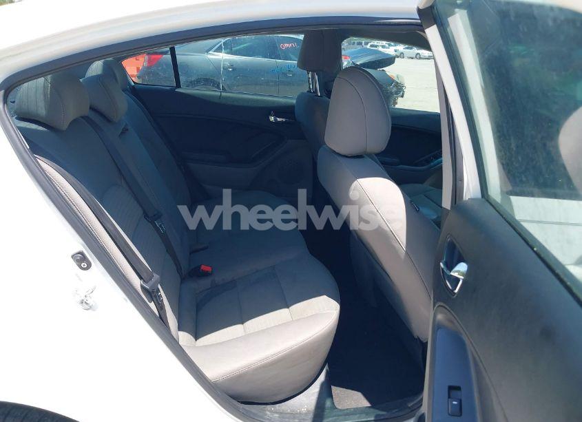 Photo 8 of 2015 Kia Forte LX (VIN KNAFX4A66F5340908)