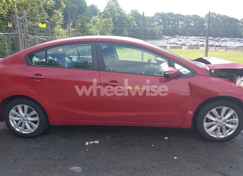 Photo 13 of 2015 Kia Forte LX (VIN KNAFX4A66F5355649)