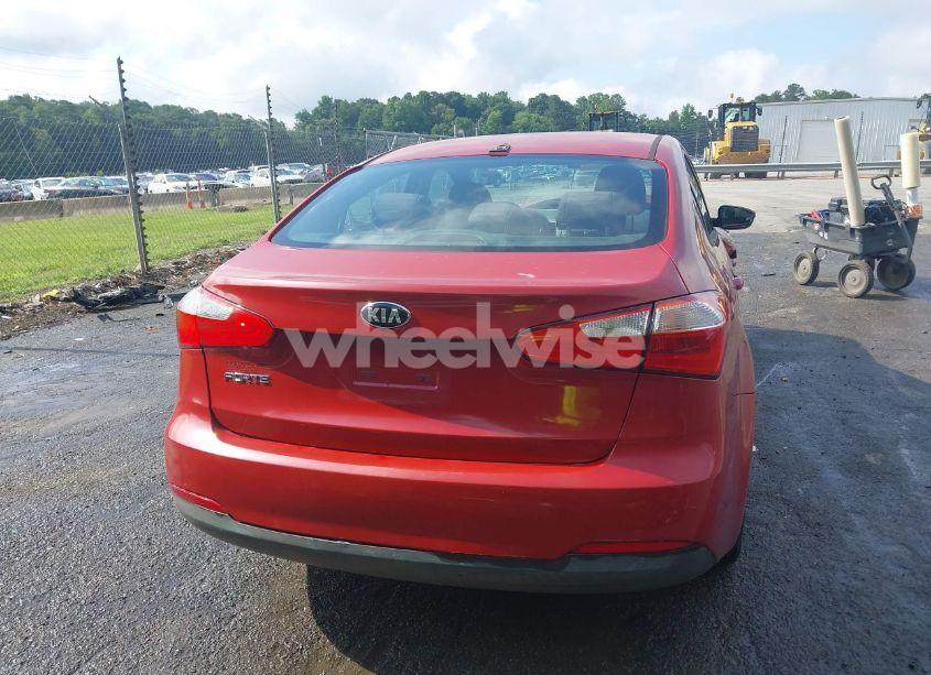 Photo 16 of 2015 Kia Forte LX (VIN KNAFX4A66F5355649)