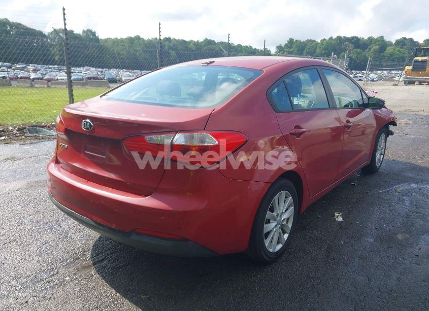 Photo 4 of 2015 Kia Forte LX (VIN KNAFX4A66F5355649)