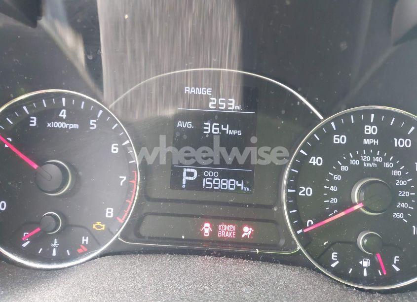 Photo 7 of 2015 Kia Forte LX (VIN KNAFX4A66F5355649)