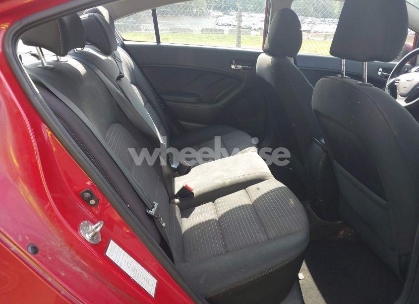 Photo 8 of 2015 Kia Forte LX (VIN KNAFX4A66F5355649)
