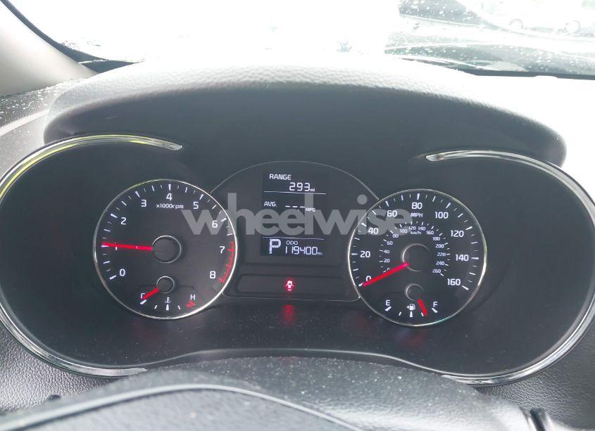 Photo 7 of 2016 Kia Forte LX (VIN KNAFX4A66G5477915)